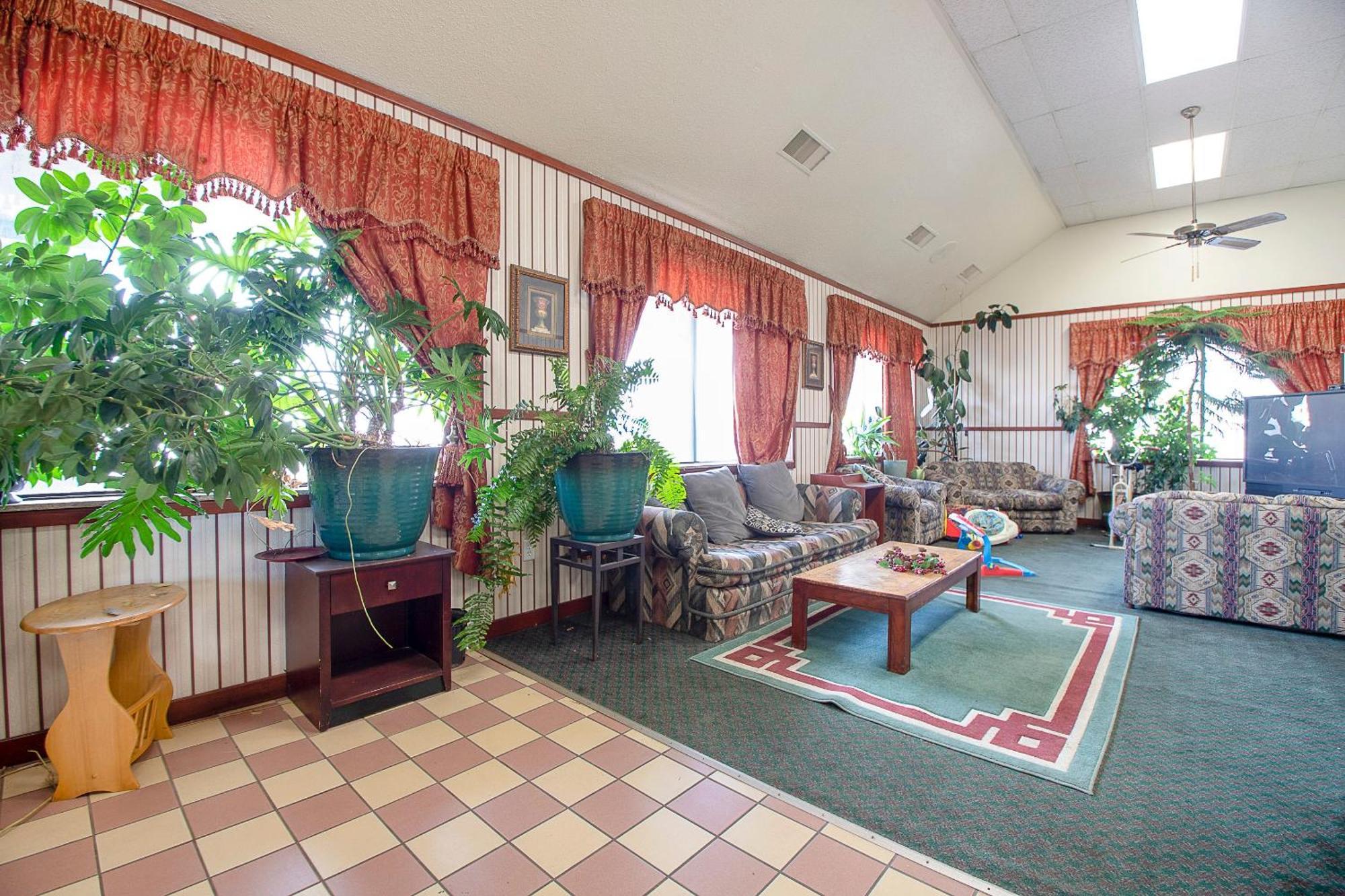 Hotel O Daylight Inn Elkhart I-90, In Экстерьер фото